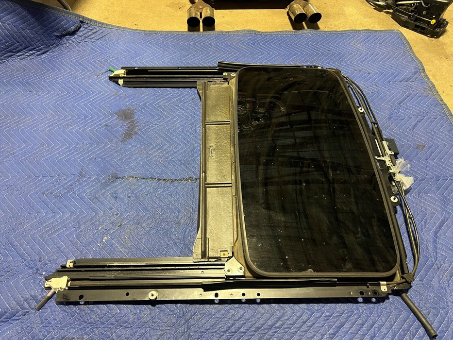 2005-2007 Volvo S60R V70R Sun Moon Roof Sun Shade Assembly Sunroof OEM #1267EM