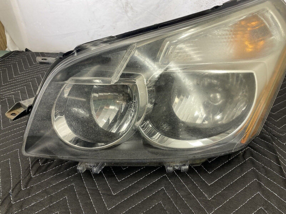 2009-2010 Pontiac Vibe Driver Side Left LH Headlight Assembly Light OEM #3152E