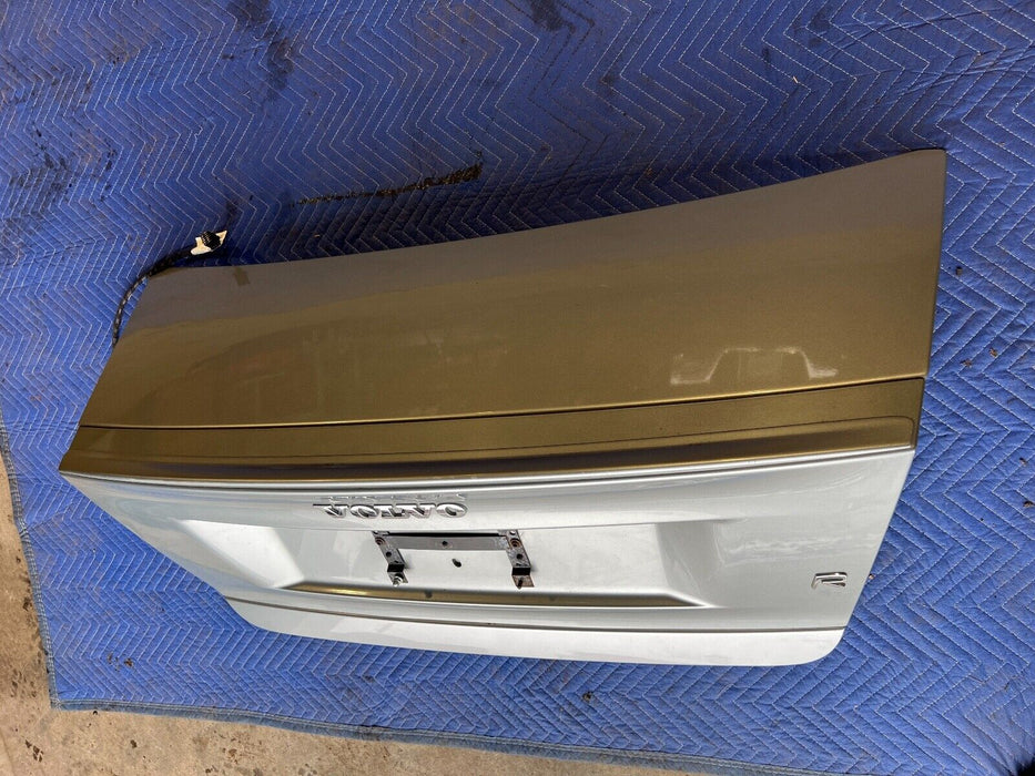 2005-2007 Volvo S60R Sedan Electric Silver Rear Trunk Deck Lid OEM #1232EM