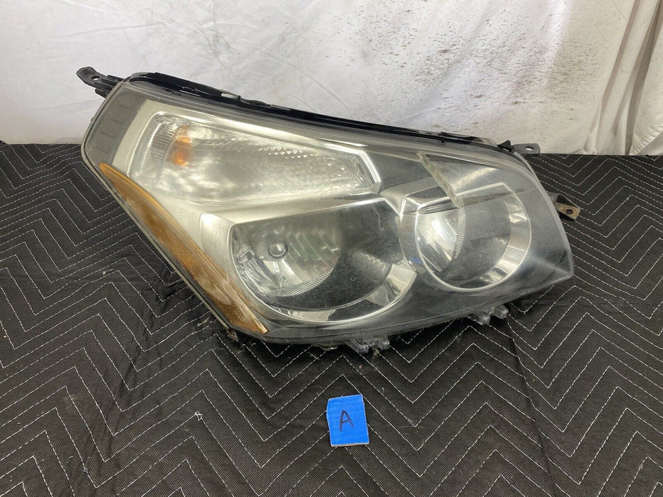 2009-2010 Pontiac Vibe Passenger Side Right RH Headlight Assembly Light #3151E