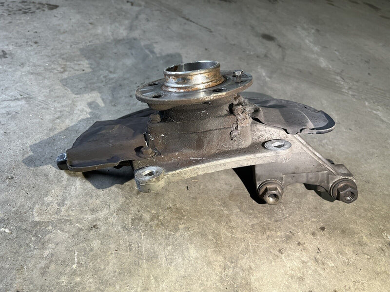 2005-2007 Volvo S60R V70R Front RH Passenger Steering Knuckle 9461944 OEM#1282EM