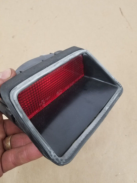 1992-1997 Volvo 850 850R Rear Center Third Brake Light 9133560 3rd OEM #2851E