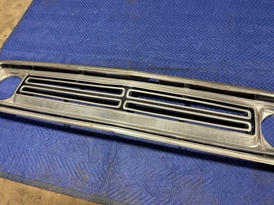 1972-1973 Dodge Truck ‘Tin Grille Pickup’ OEM Aluminum Grille D100 D200 #3170E