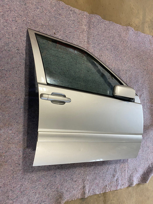 1998-2000 Volvo V70R V70 Right Front Door Complete Mystic Silver OEM #1032E