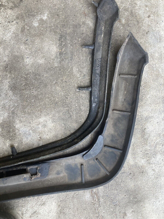 1975-1985 Volvo 242 240 244 245 Bumper To Body Filler Molding Rubber OEM #1732M