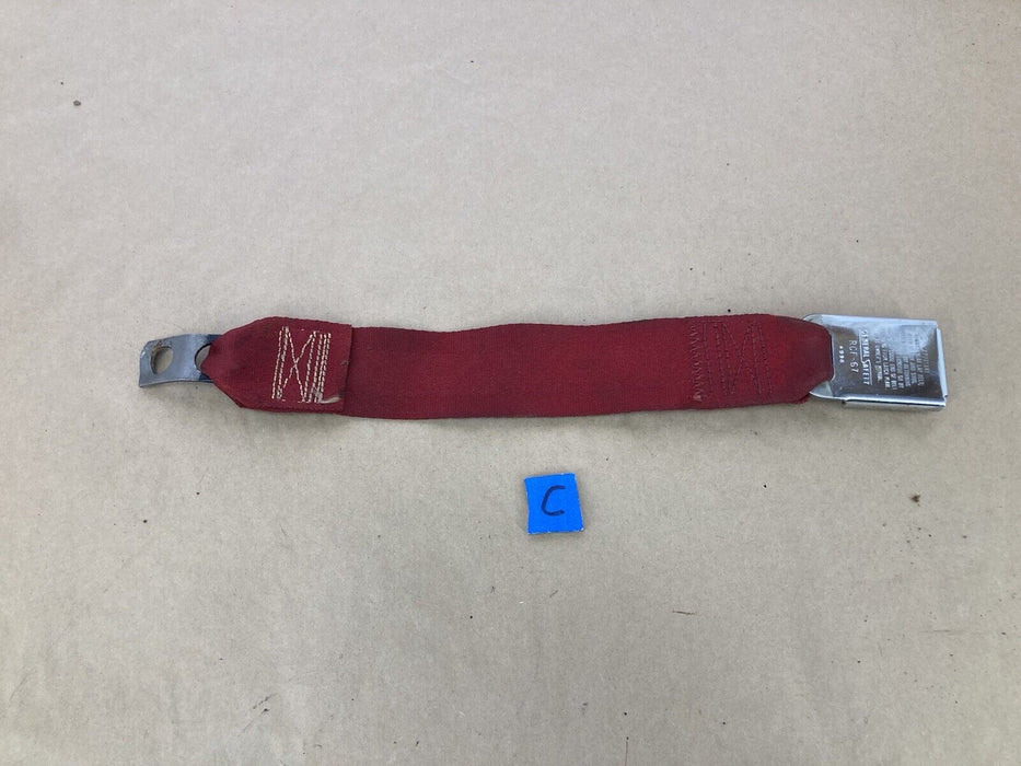 1976-1979 Cadillac Seville Rear Seat Belt Buckle Red Bench GM  OEM #1798M