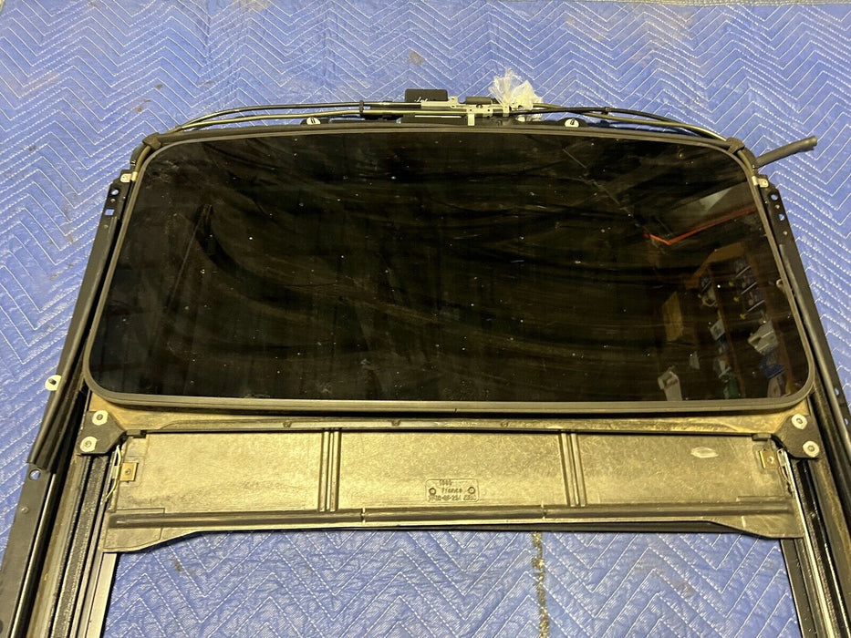 2005-2007 Volvo S60R V70R Sun Moon Roof Sun Shade Assembly Sunroof OEM #1267EM