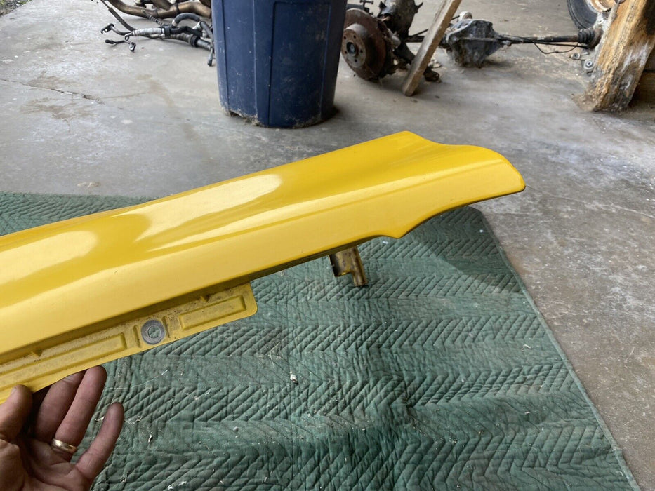 99-01 OEM Right Front Fender Passenger Side Yellow ISUZU VEHICROSS #616E