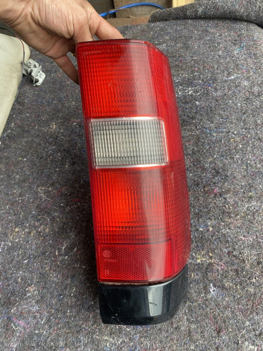 98-00 Volvo V70R V70 Passenger Rear Lower Tail Light Black 3512323 OEM #1606E