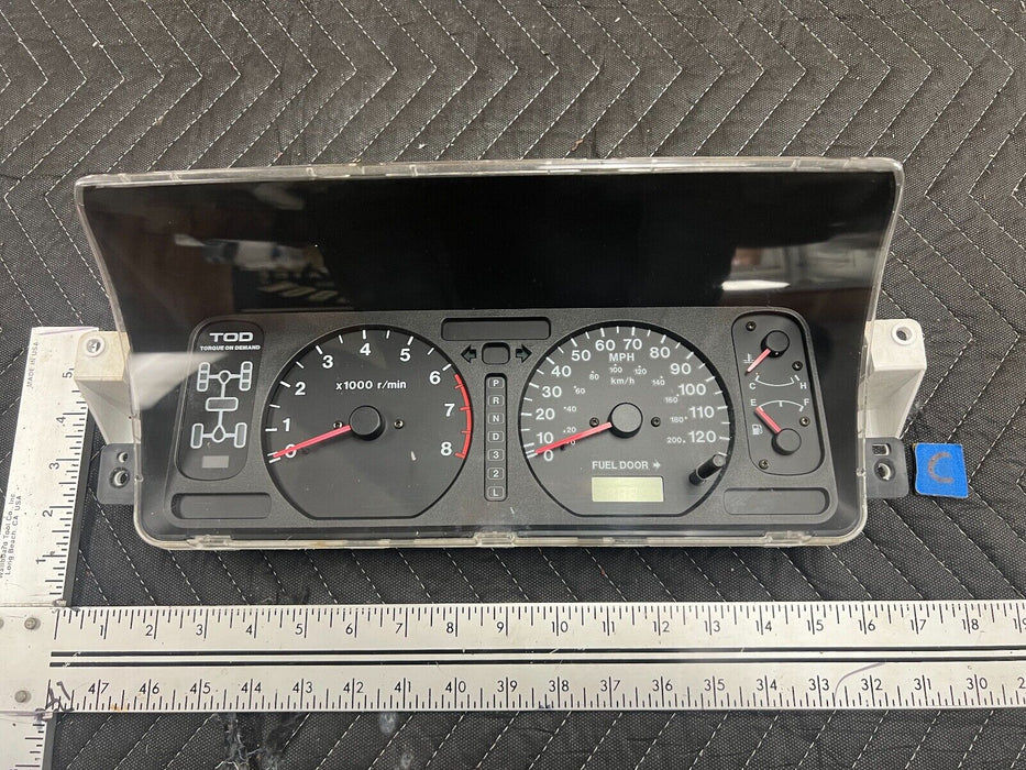 1998-2002 Isuzu Trooper LH Dash Speedometer Gauge Instrument Cluster OEM #865EM