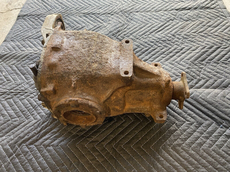BMW E30 Differential Medium Case 188mm Open Diff 2.93 Ratio 318i 325i OEM #2831E