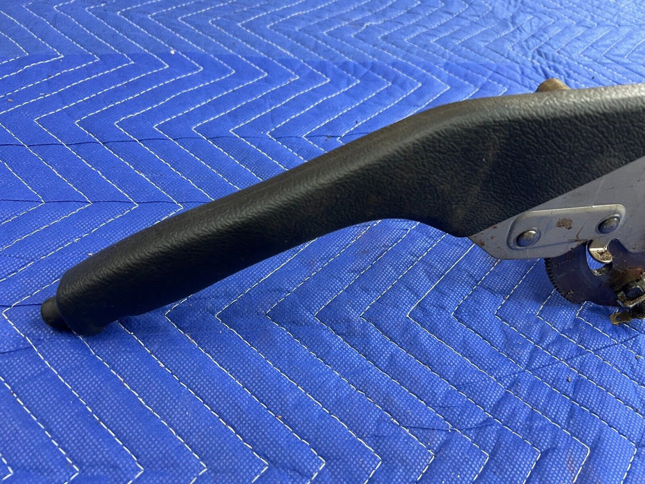 1998-2002 Isuzu Trooper Emergency E Parking Brake Handle Lever Assembly OE#939EM