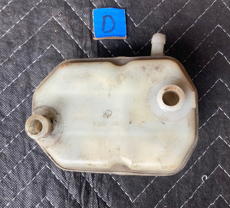 1982-1994 BMW E30 318i 325i 3508800 Breakers Fluid Reservoir Tank OEM #2329M