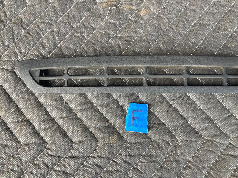 1982-1994 BMW E30 318i 325i 1884474 Sedan Rear Shelf Grille Vent Trim OEM #2139M
