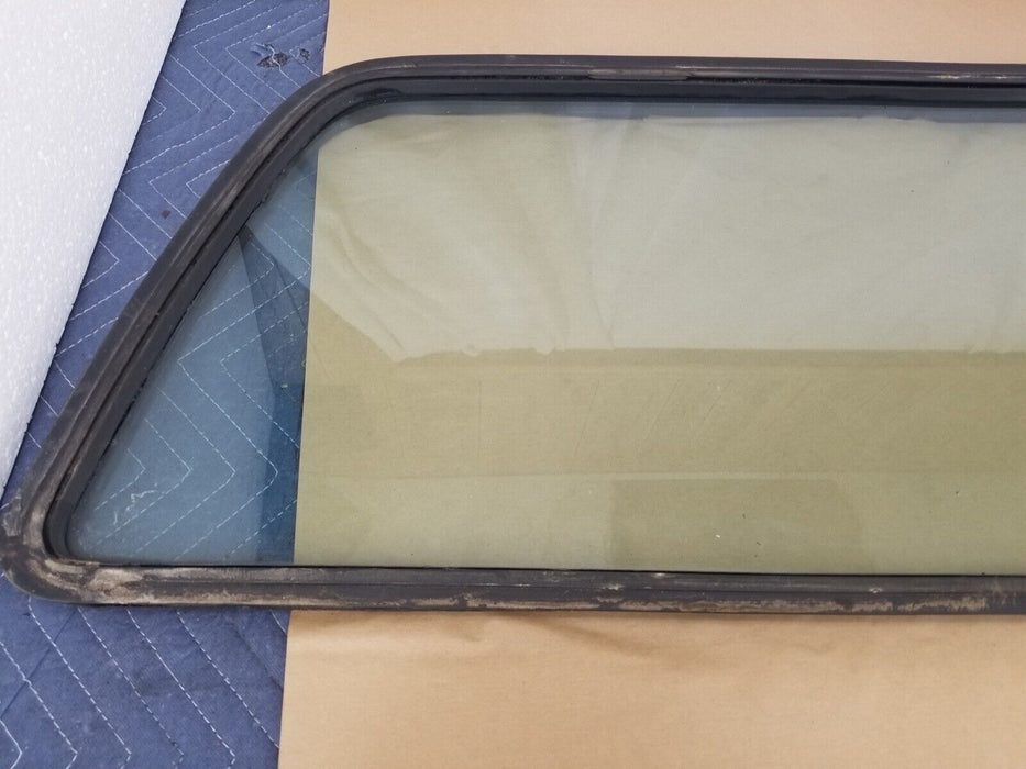 Volvo 240 245 Wagon Right Pass Side Rear Window Estate Glass & Gasket OE #2648E