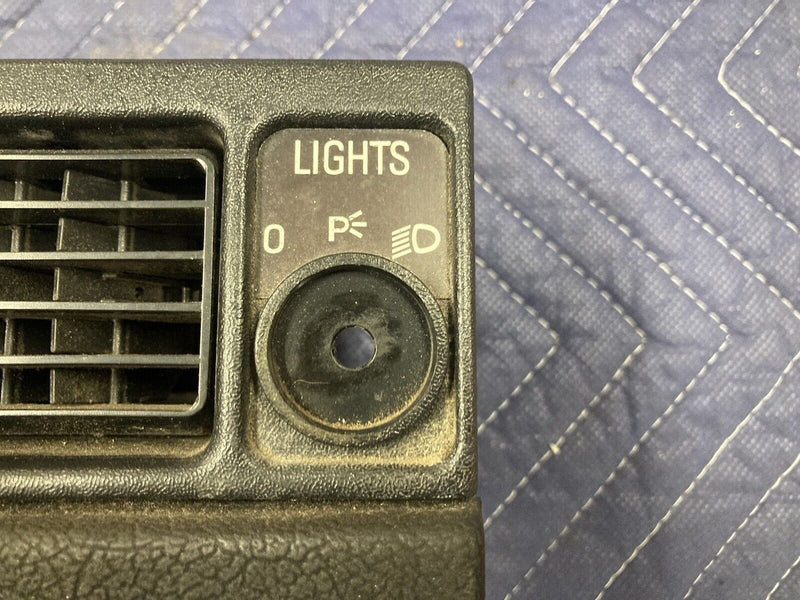 1975-1985 Volvo 242 240 244 245 Dash Vent HVAC Heat Trim Light Switch #1617M