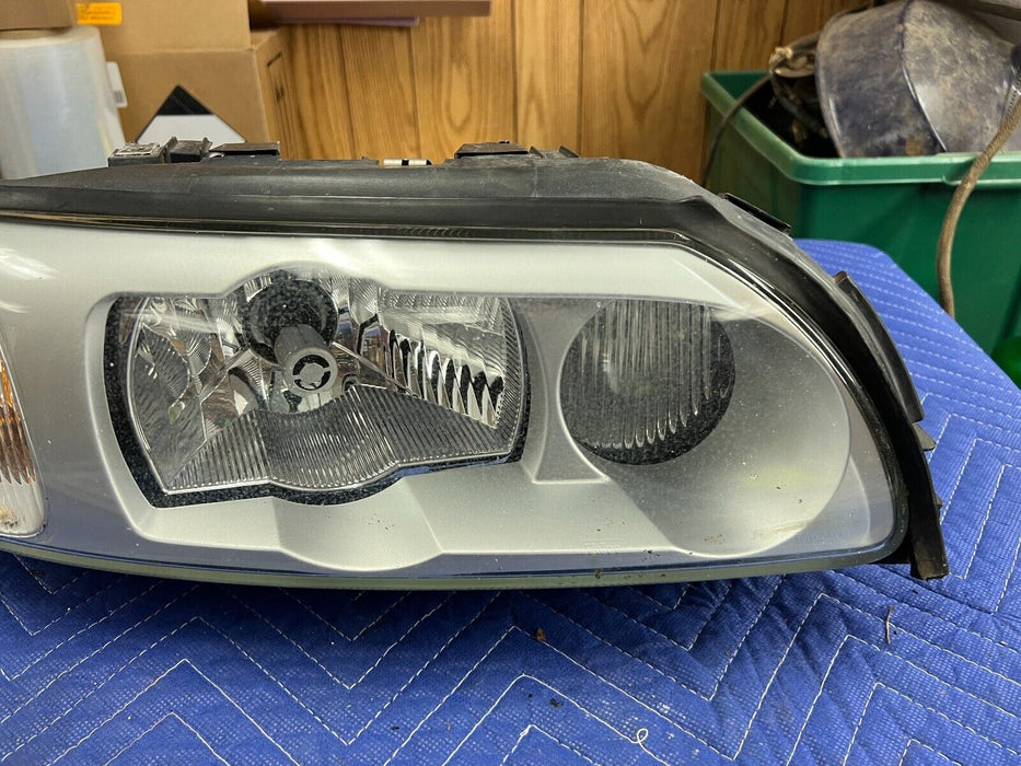 2005-2007 Volvo S60R V70R Passenger Right RH Headlight Lamp 30698824 OEM #1013EM