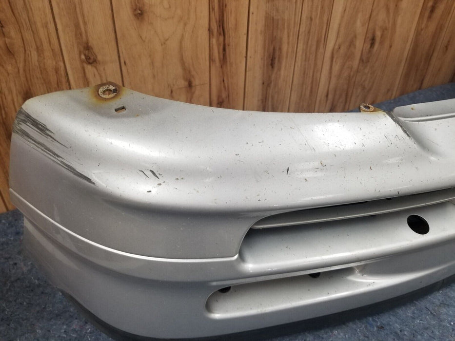 2001-2006 E46 BMW 330XI FRONT BUMPER COVER PLASTIC TITAN SILBER OEM  #319CN