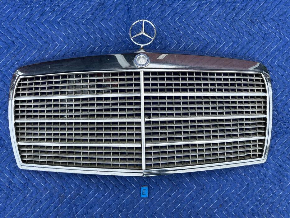 1979-1985 Mercedes 300SD W126 Front Grille + Hood Ornament 1268880423 OEM #306EM