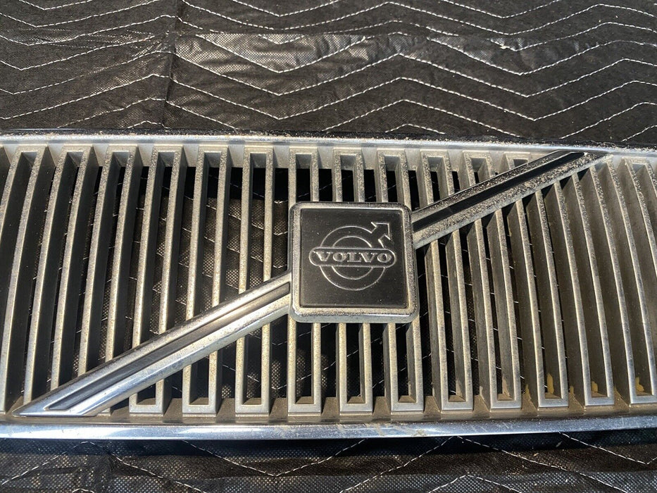 1995-1997 Volvo 960 S90 V90 Front Grill Emblem Grille 9126605 OEM #1783E