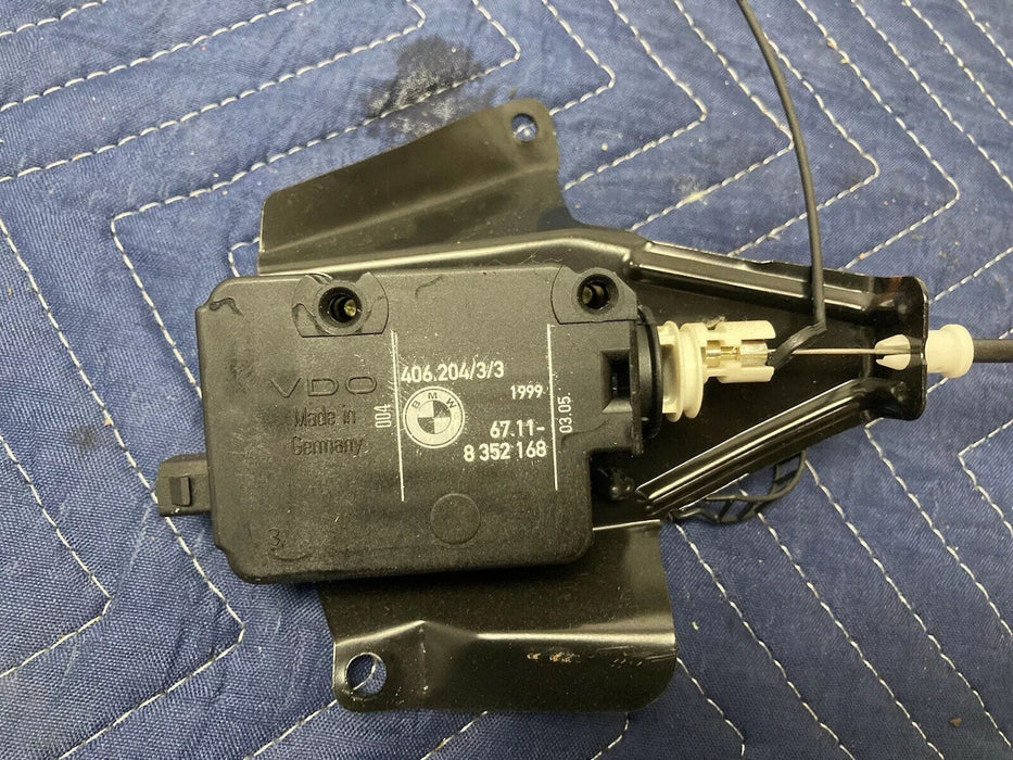 1997-2003 BMW E39 525i 528i 530i 540i Gas Door Actuator Opener 8352168 #492M