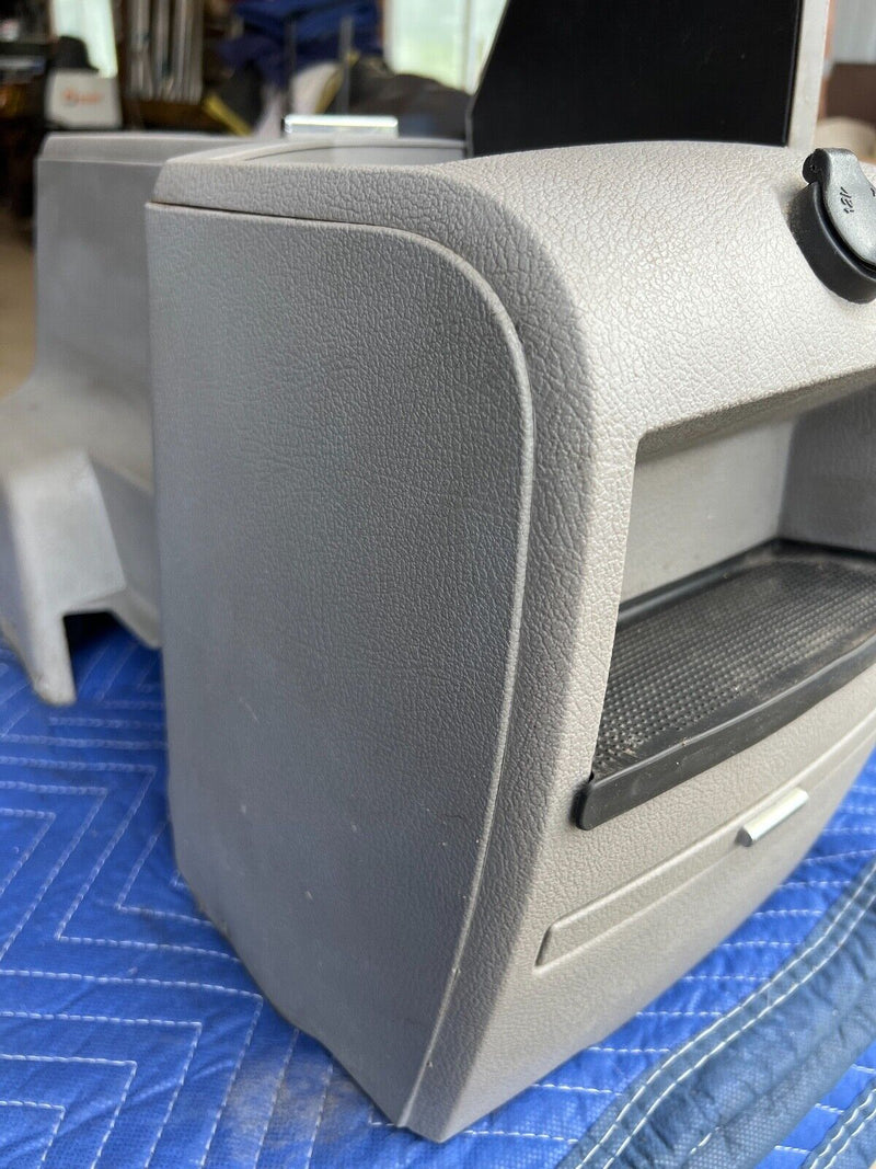 2002-2007 Saturn Vue Gray Center Console Armrest Trim Cup Holders OEM #619EM